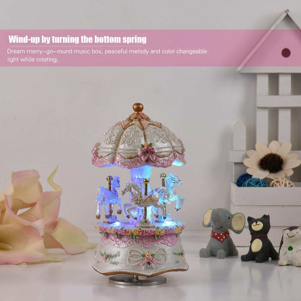Luxury Dream 3-Horse Rotating  - Snow Globe Musical incelemesi ve fiyatı