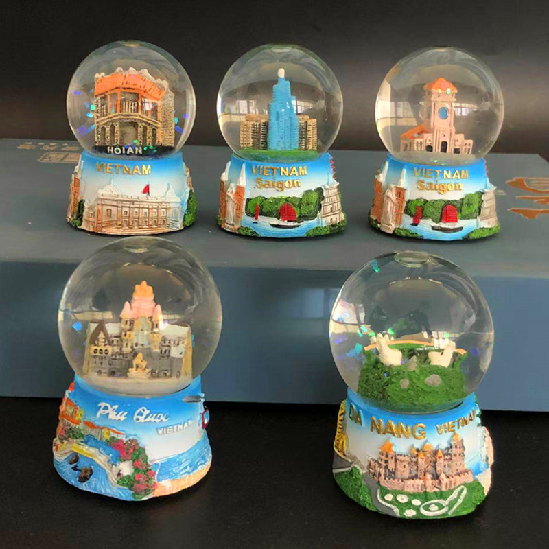 Exquisite Vietnamese Regional  - Snow Globe Musical incelemesi ve fiyatı